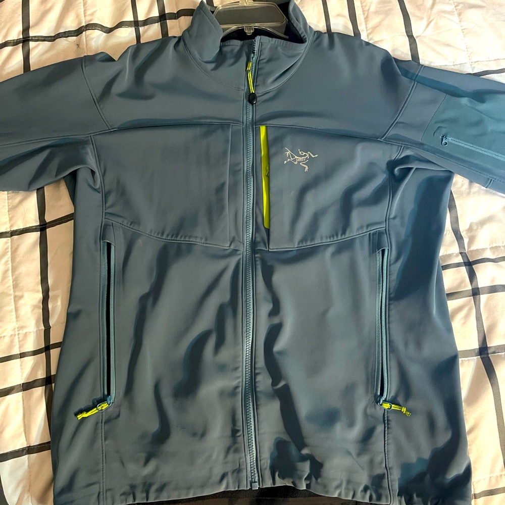 Arcteryx men’s large jacket
